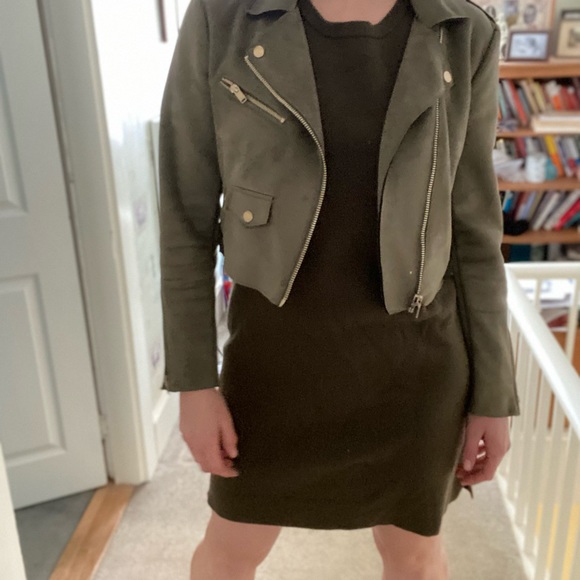 French connection dress straight cut mid length. - Picture 2 of 4